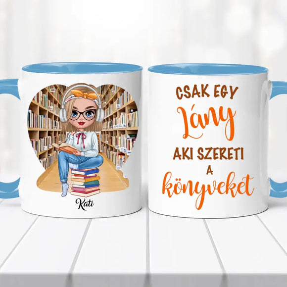 Egyedi bögre – olvasó lány illusztrációval