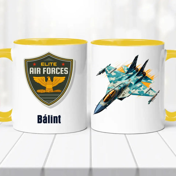 Repülős bögre – névvel és repülő jelekkel