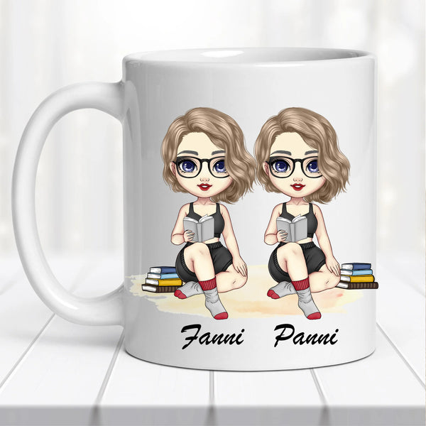 Barátnős bögre – „A véletlen munkatárssá tett minket…” felirattal