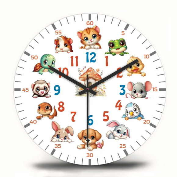Babaszobai falióra cuki kölyökállatokkal (panda, zsiráf, oroszlán, víziló) és egyedi névfelirattal.