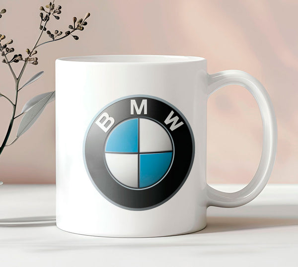 Autós bögre – sportos BMW stílus, fehér, egyedi szöveggel